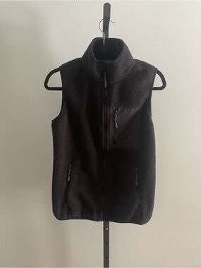 Dakini Black Fleece Vest Size Small